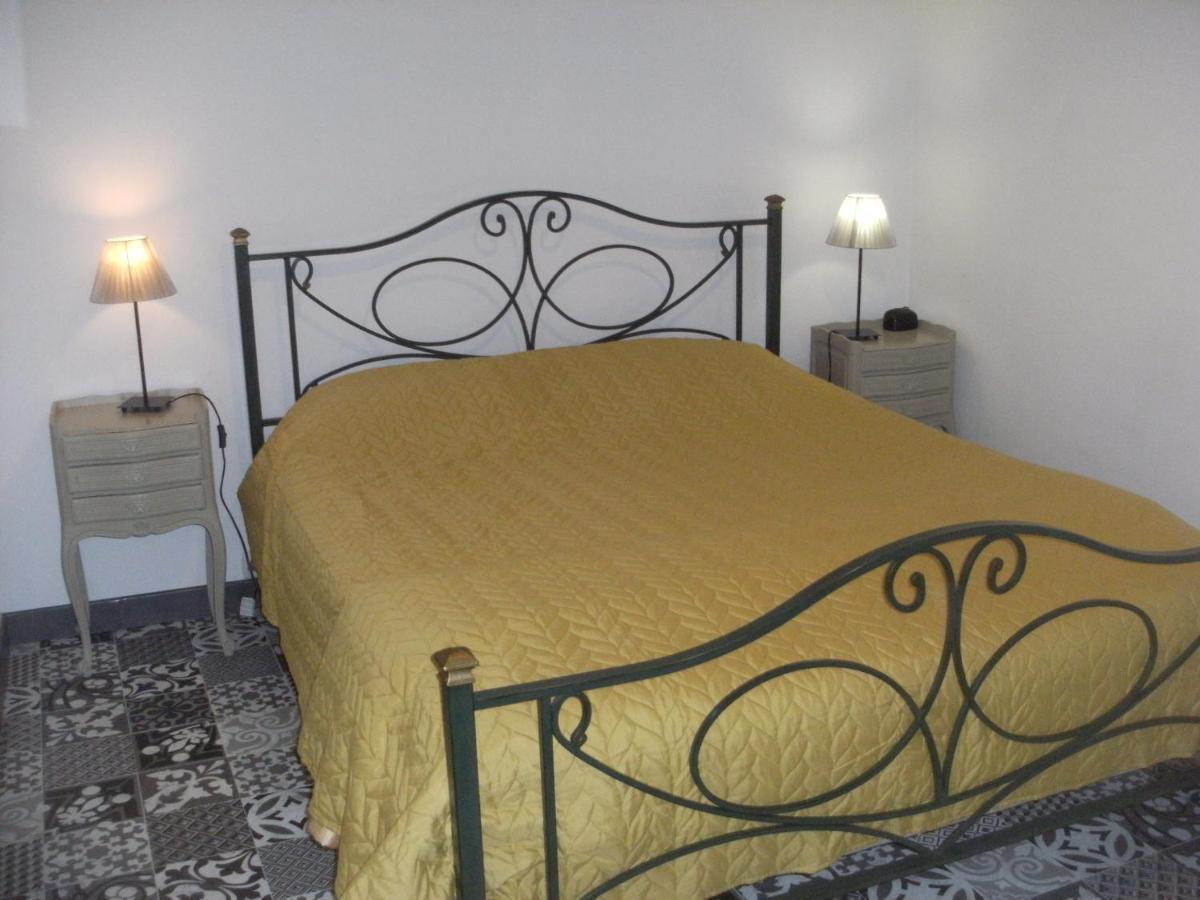 Hotel Grange Dans Ancien Corps De Ferme Bellengreville  Esterno foto