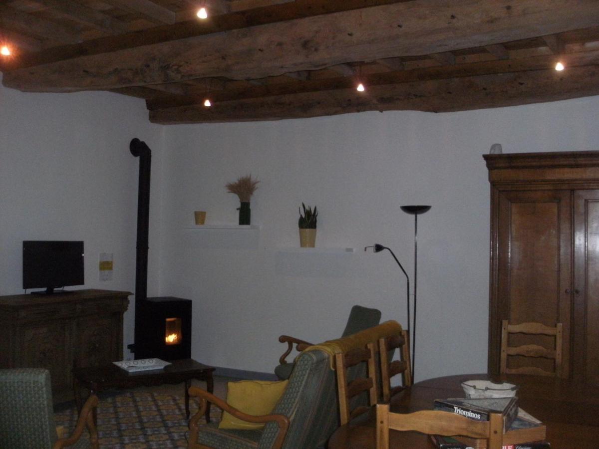 Hotel Grange Dans Ancien Corps De Ferme Bellengreville  Esterno foto